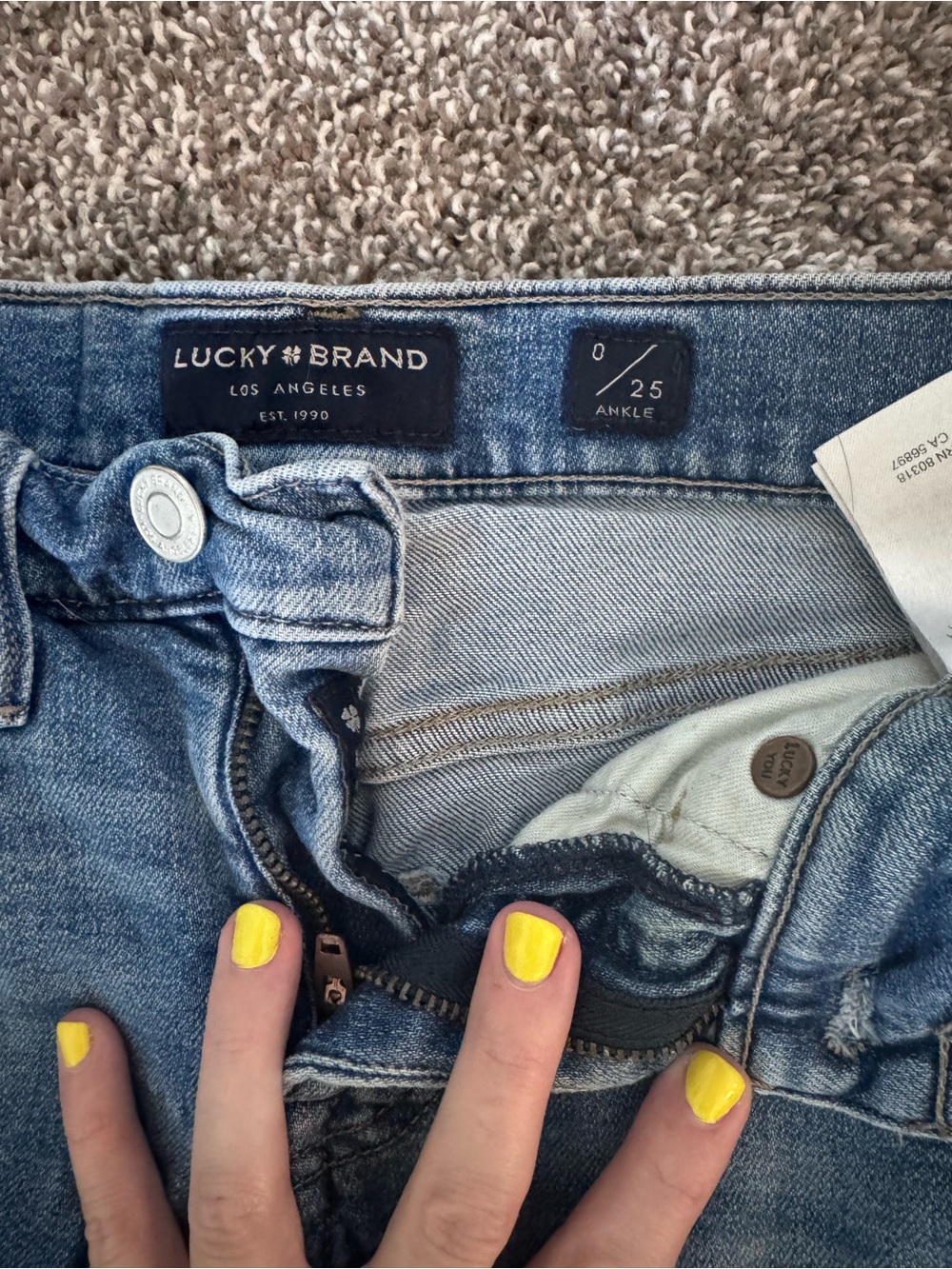 Bundle of women’s skinny jeans